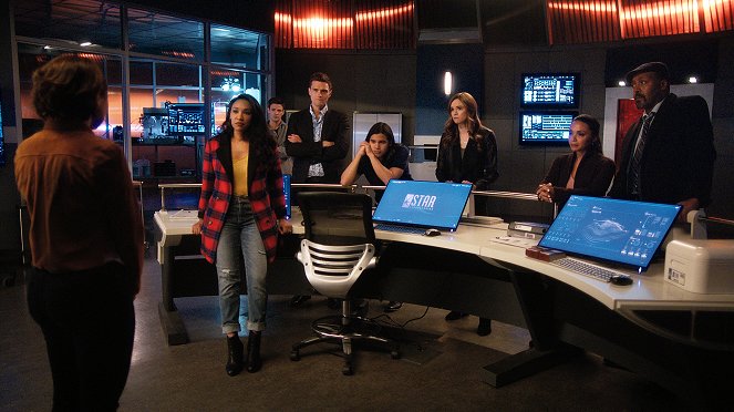 The Flash - Godspeed - De la película - Candice Patton, Grant Gustin, Hartley Sawyer, Carlos Valdes, Danielle Panabaker, Danielle Nicolet, Jesse L. Martin