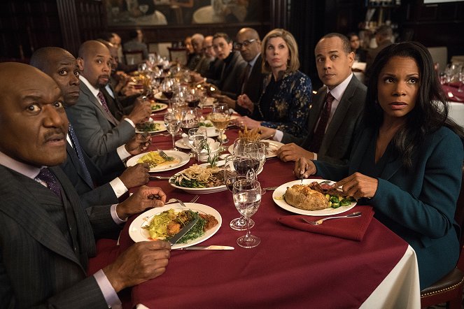 The Good Fight - The One Where Diane and Liz Topple Democracy - Photos - Delroy Lindo, Audra McDonald