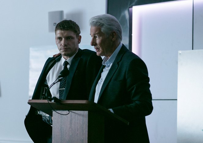 MotherFatherSon - Episode 3 - Photos - Billy Howle, Richard Gere