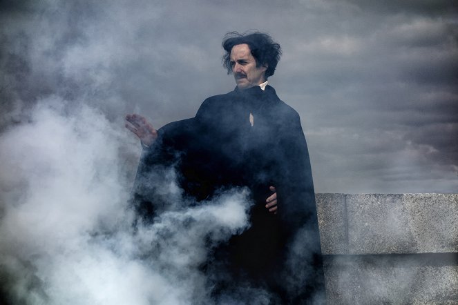 Edgar Allan Poe: Buried Alive - De la película - Denis O'Hare