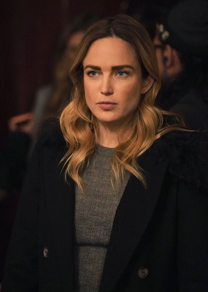 Legends of Tomorrow - Egg MacGuffin - Photos - Caity Lotz