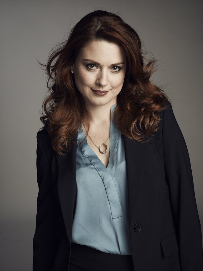 Save Me - Promoción - Alexandra Breckenridge