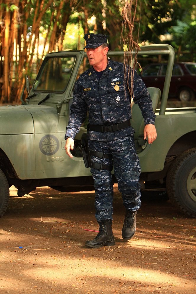Last Resort - The Pointy End of the Spear - Filmfotos - Robert Patrick