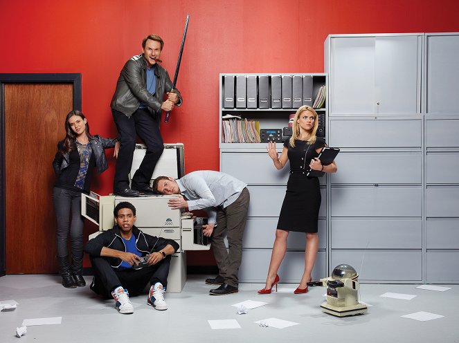 Breaking In - Season 2 - Werbefoto - Odette Annable, Alphonso McAuley, Christian Slater, Bret Harrison, Erin Richards
