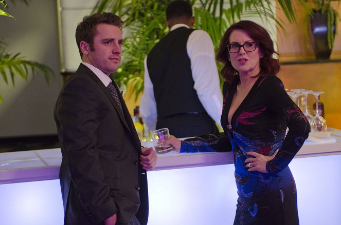 Breaking In - The Legend of Hurley's Gold - Photos - Bret Harrison, Megan Mullally