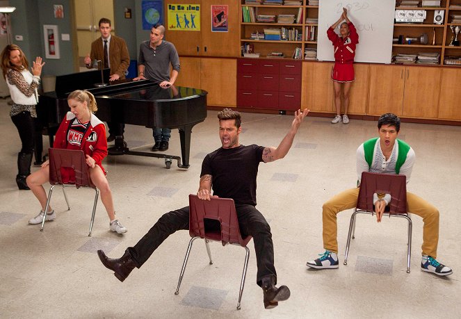 Glee - Sztárok leszünk! - A spanyoltanár - Filmfotók - Heather Morris, Ricky Martin, Harry Shum Jr.
