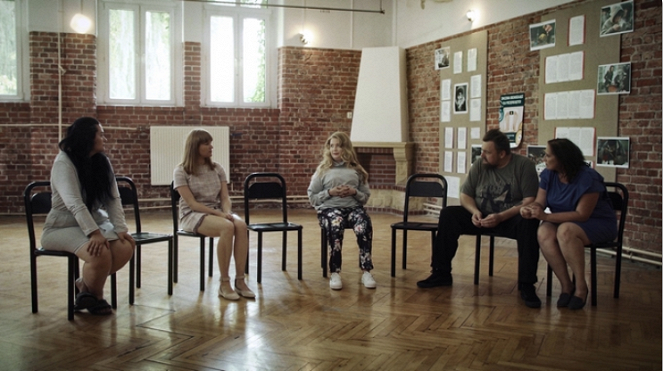 Ślad - Season 1 - Episode 13 - Filmfotos - Marta Zgutczyńska, Diana Zamojska, Karolina Chapko, Maciej Łuczkowski, Agata Skowrońska-Kartvelishvili