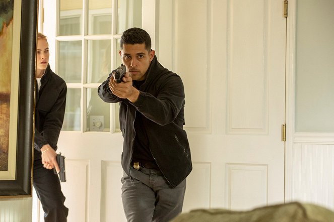 Agenci NCIS - Utracony czas - Z filmu - Emily Wickersham, Wilmer Valderrama