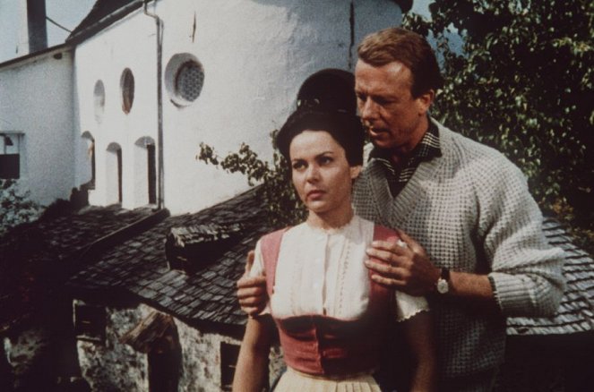 Mein Vaterhaus steht in den Bergen - Van film - Anita Gutwell, Rudolf Lenz