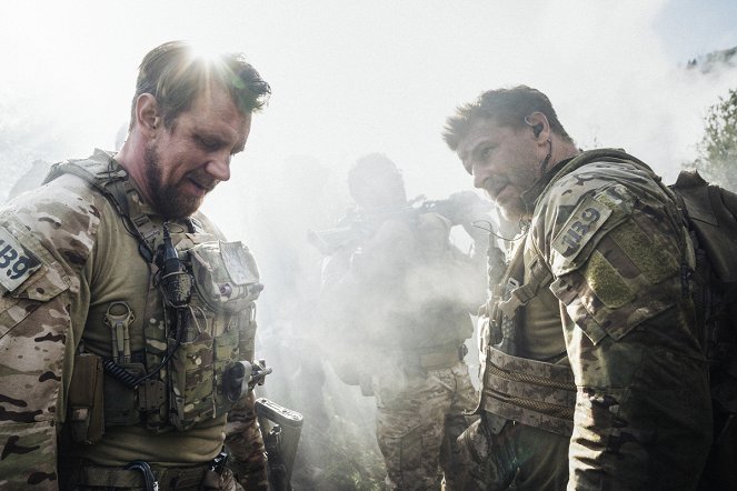 SEAL Team - My Life for Yours - Photos - Tyler Grey, David Boreanaz