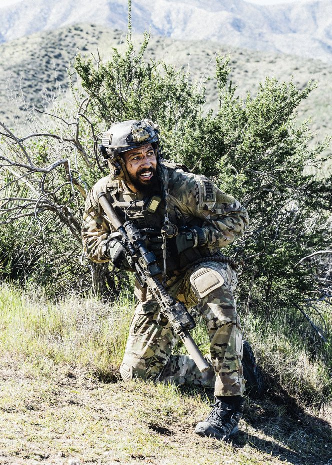 SEAL Team - Season 2 - My Life for Yours - Photos - Neil Brown Jr.