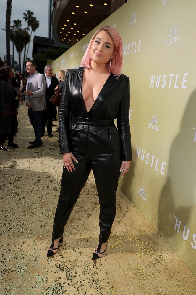 Podfukárky - Z akcií - The World Premiere of THE HUSTLE on May 8, 2019 at the ArcLight Cinerama Dome in Los Angeles, California - Meghan Trainor