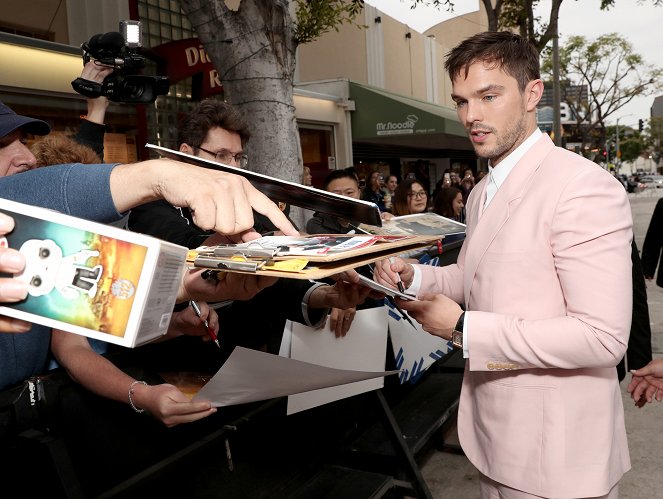 Tolkien - Z akcí - LA Special Screening - Nicholas Hoult