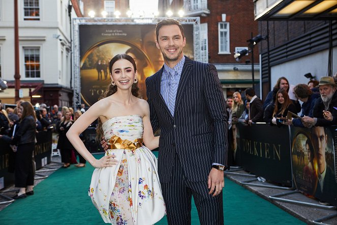 Tolkien - Z imprez - UK Premiere - Lily Collins, Nicholas Hoult