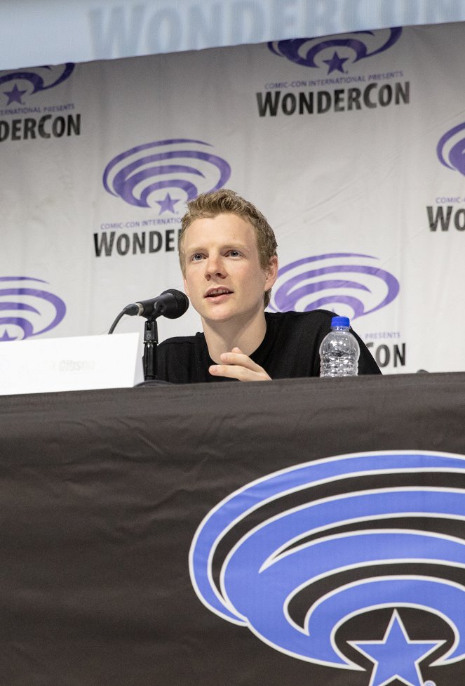 Tolkien - Z akcí - Presentation of Tolkien at WonderCon on March 29, 2019 - Patrick Gibson