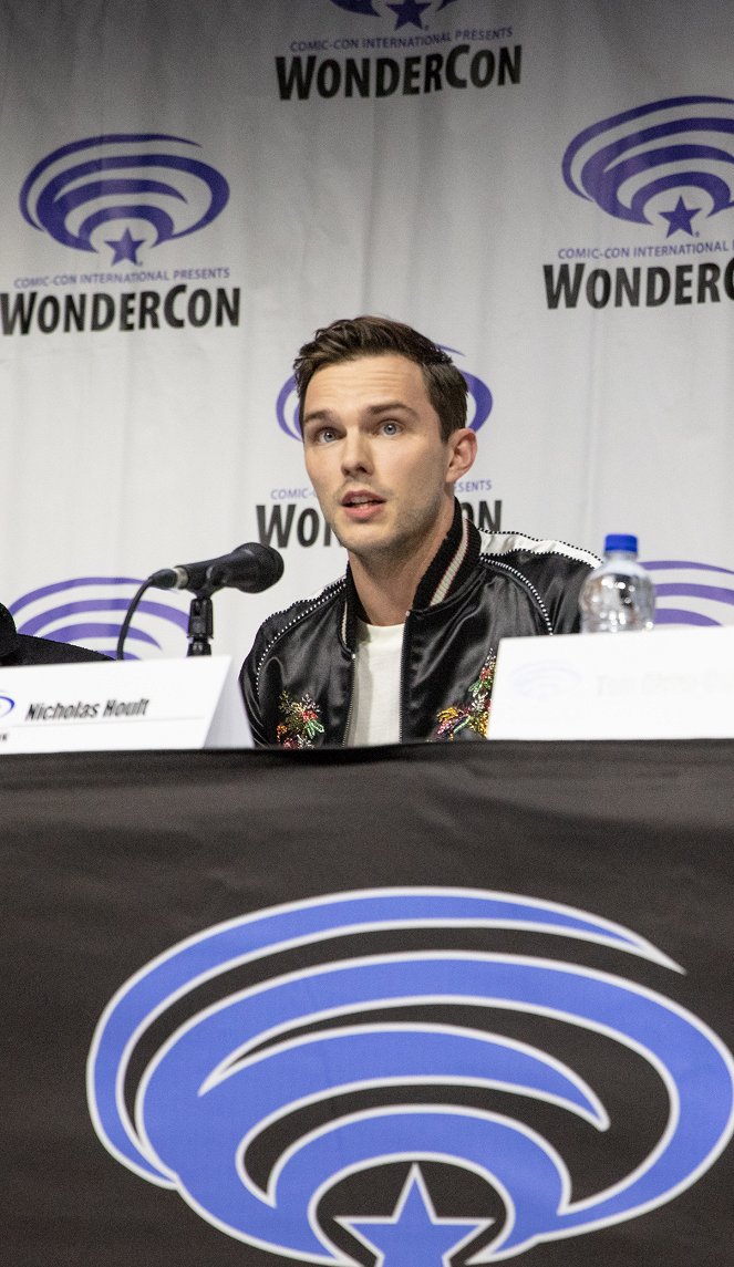 Tolkien - Z akcí - Presentation of Tolkien at WonderCon on March 29, 2019 - Nicholas Hoult