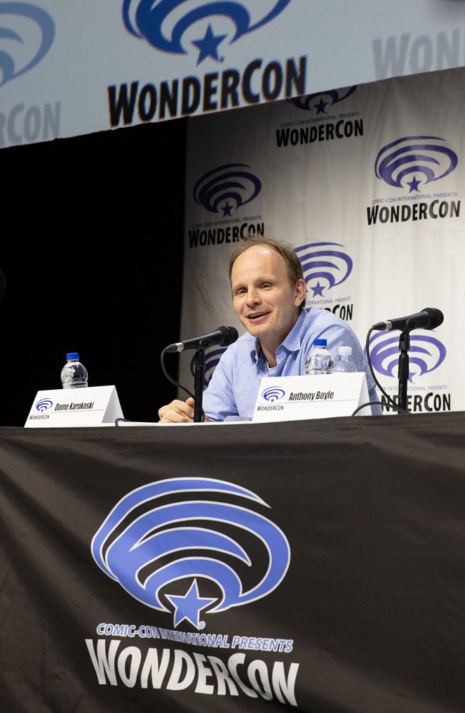 Tolkien - Z akcí - Presentation of Tolkien at WonderCon on March 29, 2019 - Dome Karukoski