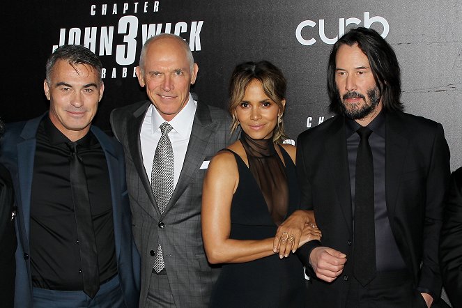 John Wick: Chapter 3 - Parabellum - Events - New York Special Screening of John Wick: Chapter 3 - Parabellum, presented by Bucherer and Curb, Brooklyn - New York - 5/9/19 - Chad Stahelski, Halle Berry, Keanu Reeves