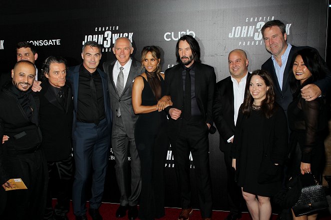John Wick 3: Implacável - De eventos - New York Special Screening of John Wick: Chapter 3 - Parabellum, presented by Bucherer and Curb, Brooklyn - New York - 5/9/19 - Ian McShane, Chad Stahelski, Halle Berry, Keanu Reeves