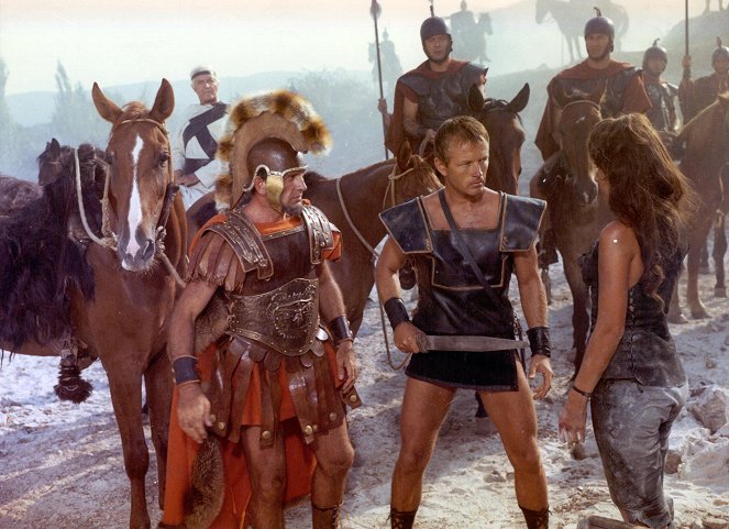 Duel of the Titans - Photos - Massimo Girotti, Jacques Sernas