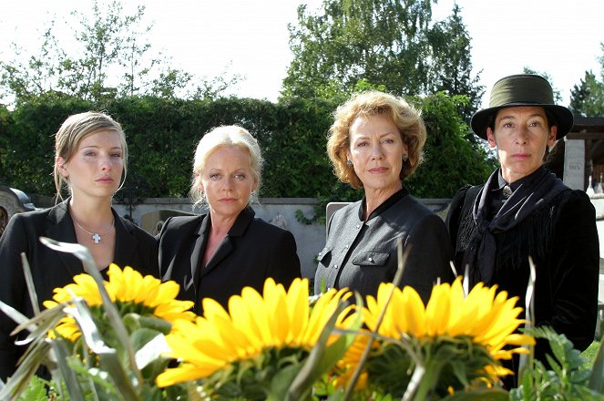 Vier Frauen und ein Todesfall - Season 1 - Trockenschwimmer - Werbefoto - Martina Poel, Brigitte Kren, Gaby Dohm, Adele Neuhauser