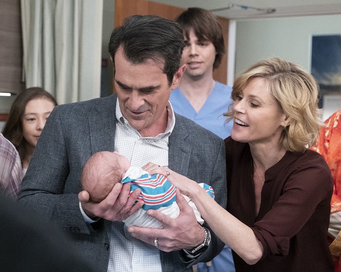 Egy rém modern család - Egy évnyi szülinap - Filmfotók - Ty Burrell, Julie Bowen