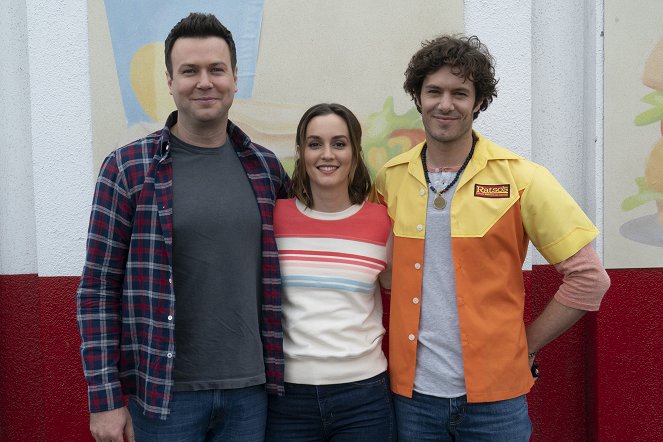 Single Parents - Season 1 - Ketchup - Making of - Taran Killam, Leighton Meester, Adam Brody