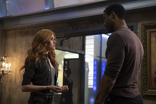 Shadowhunters: The Mortal Instruments - Season 3 - Aan al het goede… - Van film