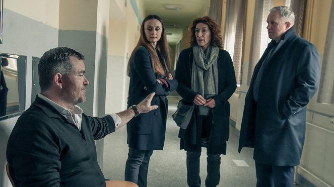 Tatort - Season 50 - Glück allein - Z filmu - Cornelius Obonya, Gerti Drassl, Adele Neuhauser, Harald Krassnitzer
