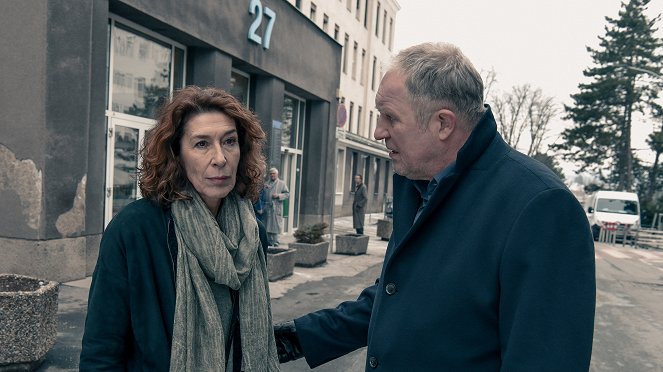 Tatort - Glück allein - Van film - Adele Neuhauser, Harald Krassnitzer