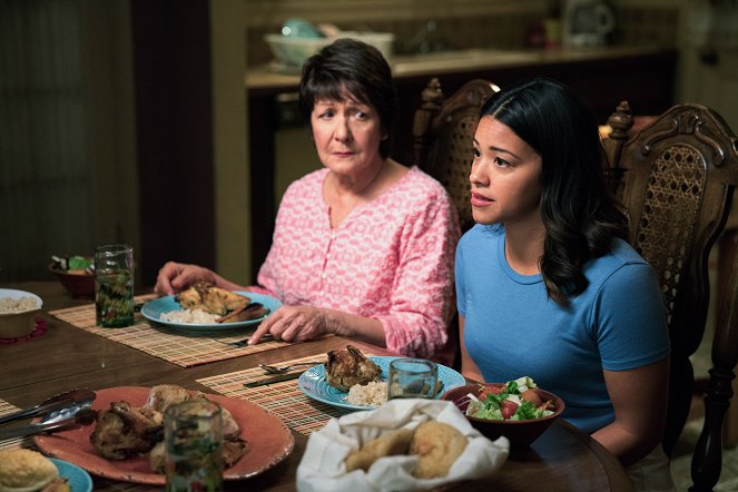 Jane The Virgin - Capítulo setenta e oito - Do filme - Gina Rodriguez