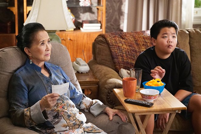 Fresh Off the Boat - The Gloves Are Off - De la película - Lucille Soong, Hudson Yang