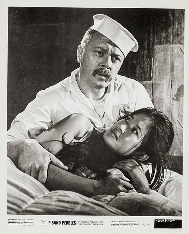 Homokkavicsok - Vitrinfotók - Richard Attenborough, Emmanuelle Arsan