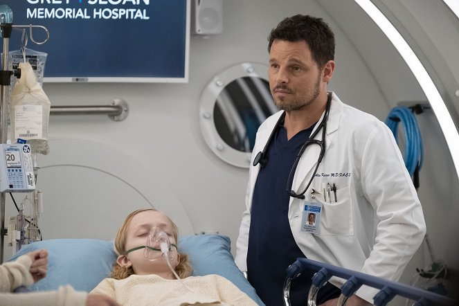 Grey's Anatomy - Die jungen Ärzte - Im Nebel - Filmfotos - Christian Ganiere, Justin Chambers