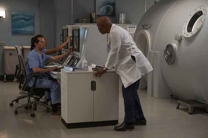 Grey's Anatomy - Jump Into the Fog - Van film - James Pickens Jr.