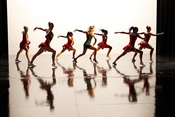 Glee - Dançar com alguém - Do filme - Heather Morris