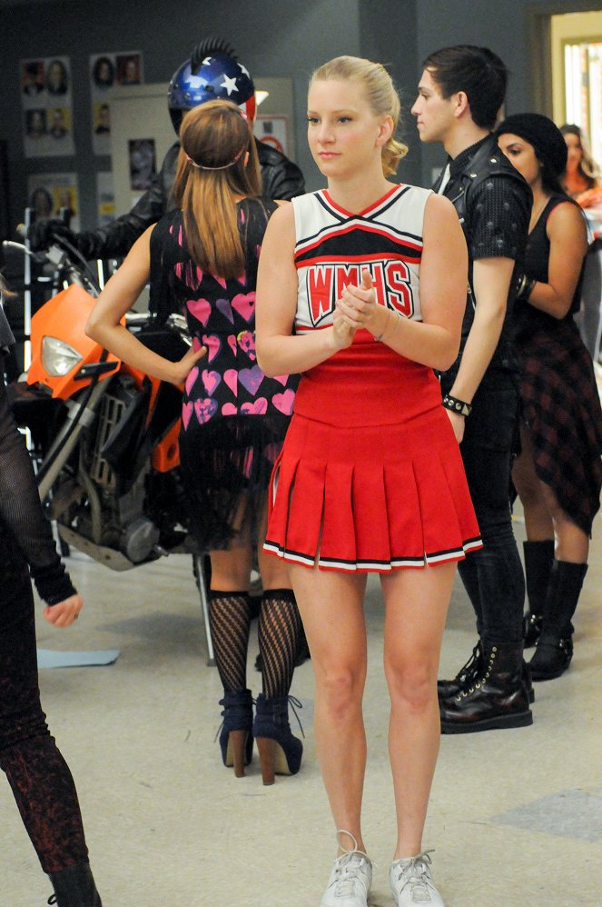 Glee - Choke - Photos - Heather Morris