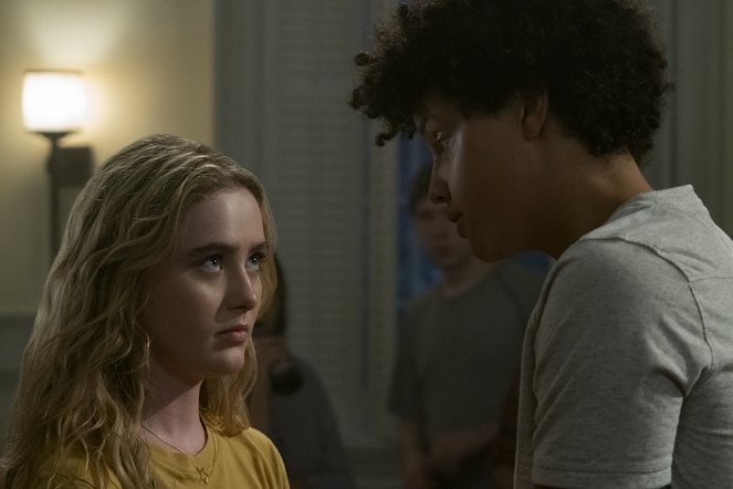 The Society - What Happened - Photos - Kathryn Newton, Jacques Colimon
