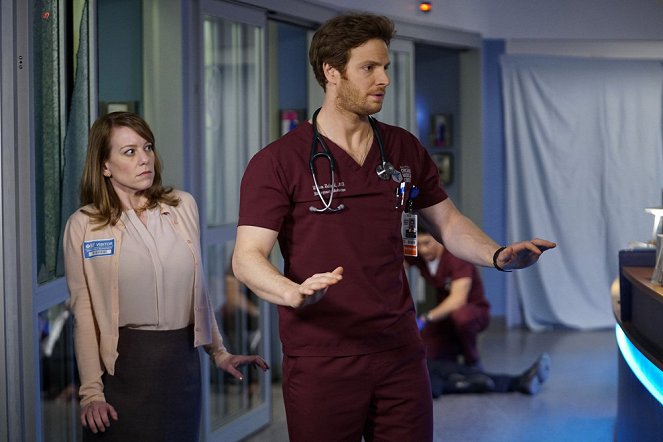 Chicago Med - Never Let You Go - Photos - Nick Gehlfuss