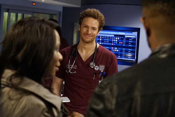 Chicago Med - Forever Hold Your Peace - Photos - Nick Gehlfuss