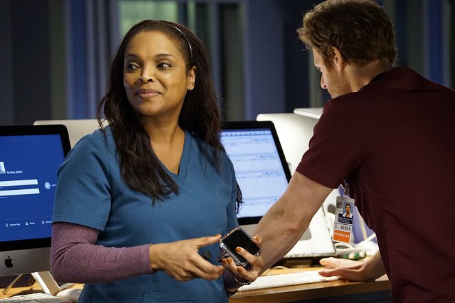 Chicago Med - Forever Hold Your Peace - Photos - Marlyne Barrett