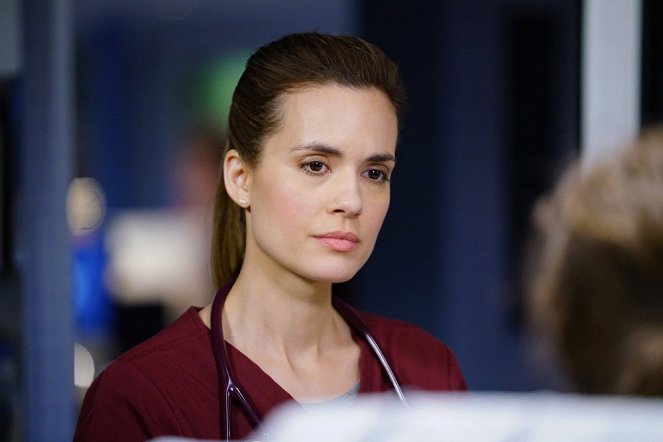 Chicago Med - Forever Hold Your Peace - Photos - Torrey DeVitto