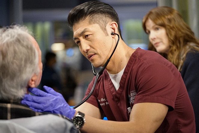 Chicago Med - With a Brave Heart - Photos - Brian Tee