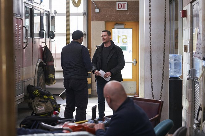 Chicago Fire - No Such Thing as Bad Luck - Van film