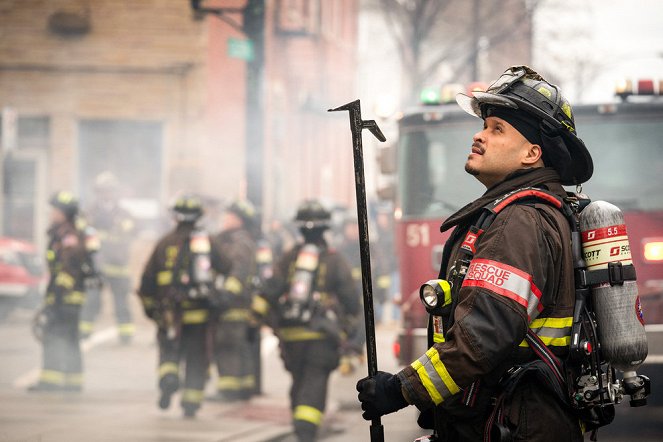 Chicago Fire - Season 7 - Try Like Hell - Photos - Joe Minoso