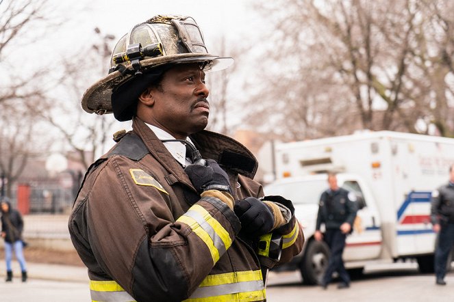 Chicago Fire - Season 7 - Try Like Hell - Photos - Eamonn Walker