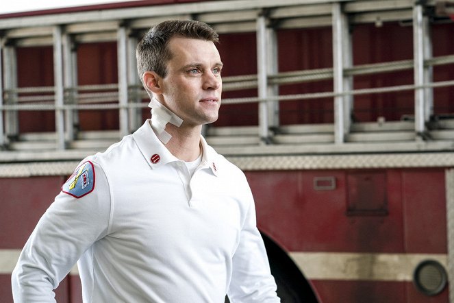 Chicago Fire - The White Whale - Van film - Jesse Spencer