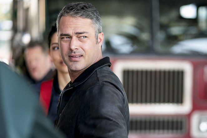 Chicago Fire - The White Whale - Photos - Taylor Kinney