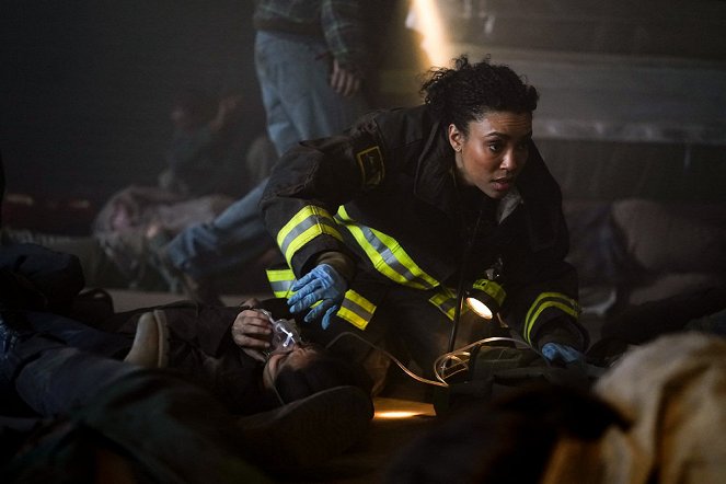 Chicago Fire - I'm Not Leaving You - Photos - Annie Ilonzeh