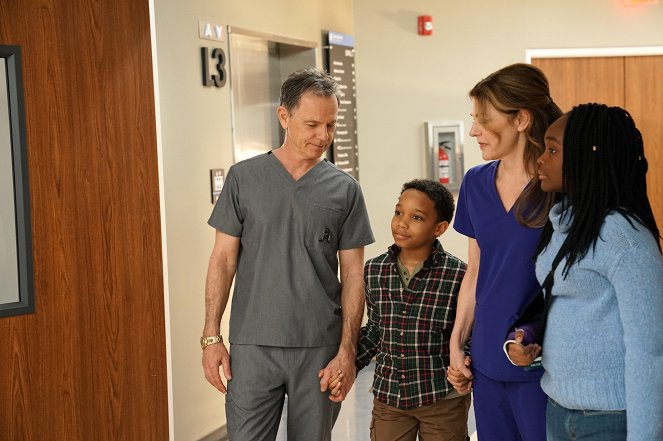 The Resident - Snowed In - Photos - Bruce Greenwood, Jane Leeves